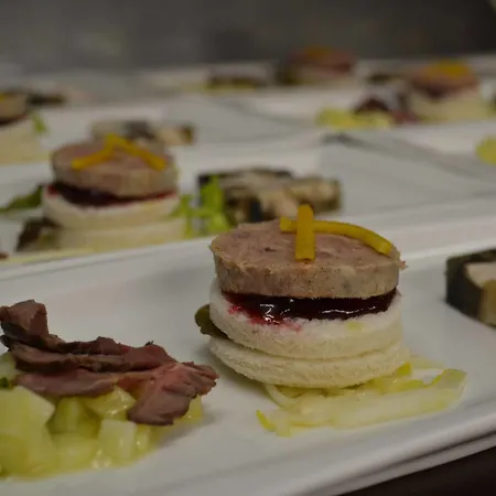 Valckenborgh - Centre & Parking Szálloda 3*