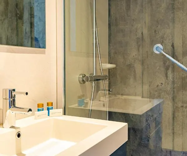 Hotel Valckenborgh - Centre & Parking 3*