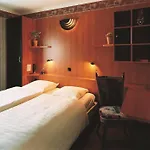 Valckenborgh - Centre & Parking Hotell 3*